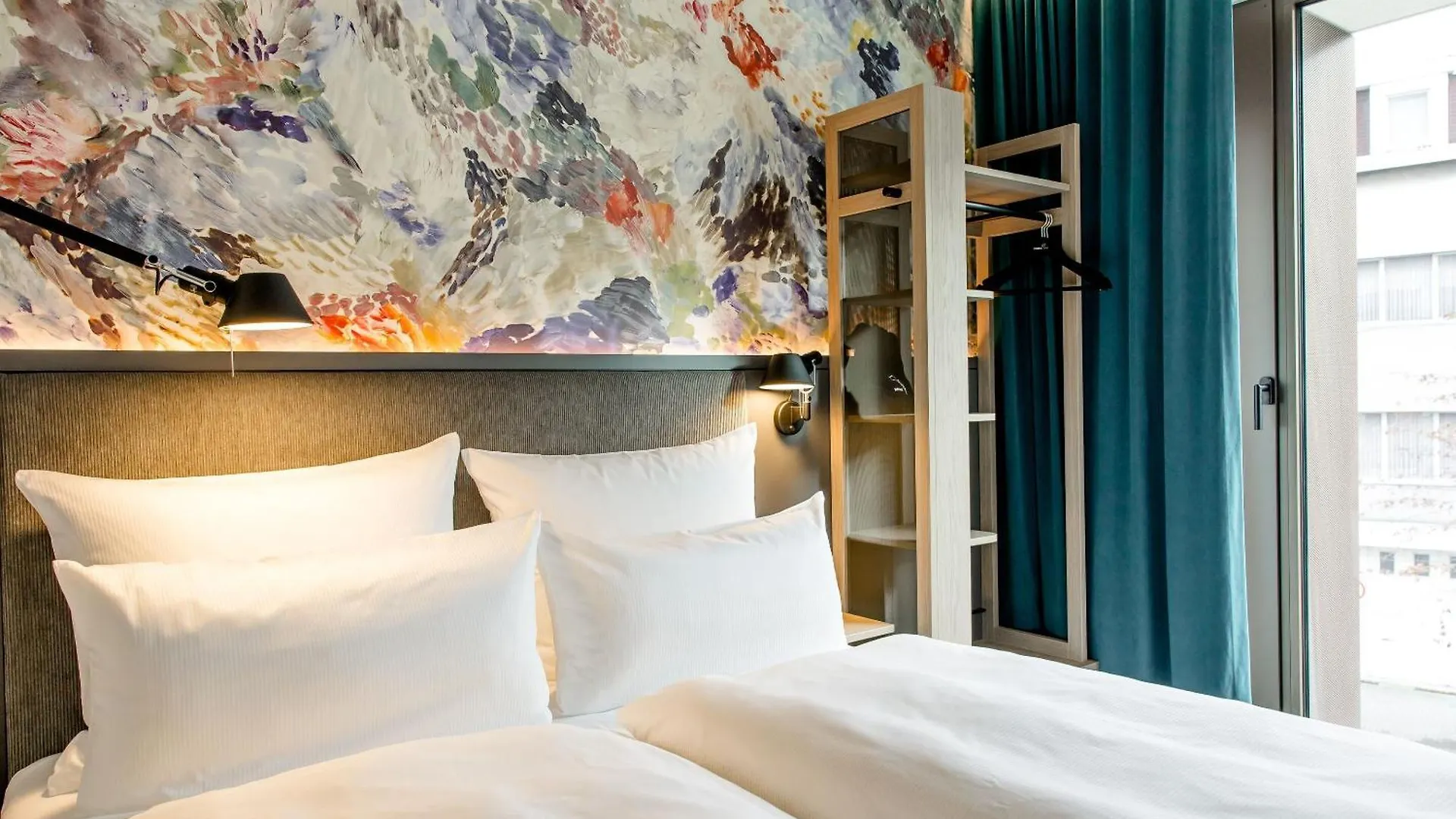 *** Hotel Motel One Antwerp Belgium