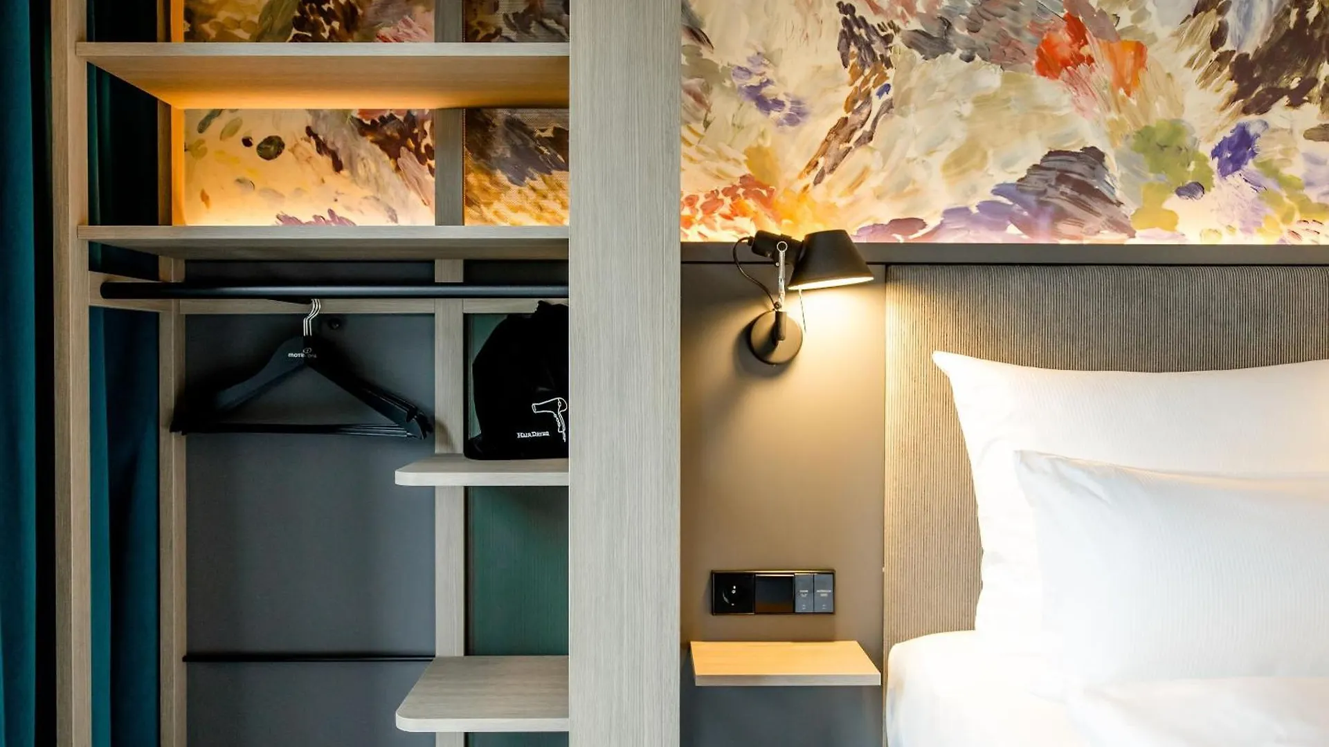 Motel One Antwerp Hotel